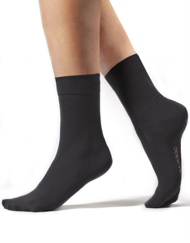 GINA dámské ponožky klasické, bezešvé, jednobarevné Bambusové ponožky 82003P - černá 38/41