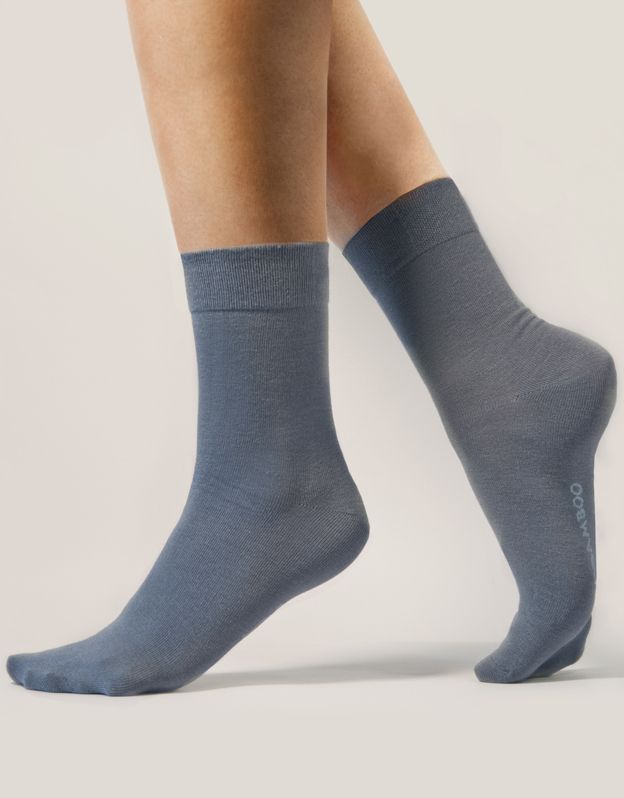 GINA dámské ponožky klasické, bezešvé, jednobarevné Bambusové ponožky 82003P - tm. šedá 38/41