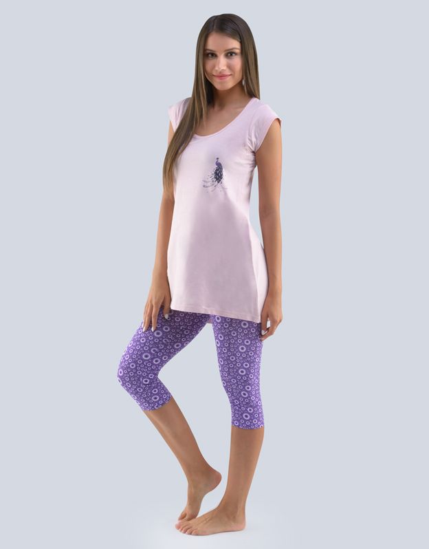 GINA dámské pyžamo 3/4 dámské, 3/4 kalhoty, šité, s potiskem Pyžama 2020 19104P - fruktóza tm. fialová S