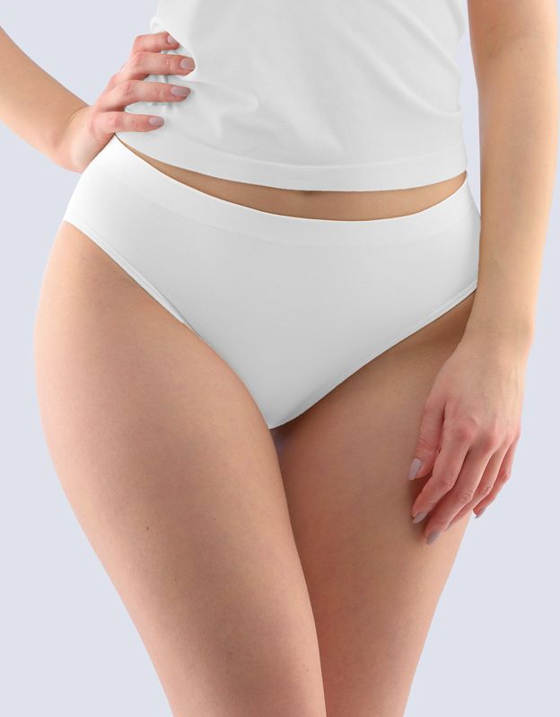 GINA dámské kalhotky klasické širší bok, bezešvé, jednobarevné Bamboo Cotton 00051P - bílá M/L