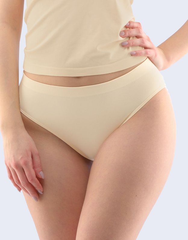 GINA dámské kalhotky klasické širší bok, bezešvé, jednobarevné Bamboo Cotton 00051P - tělová L/XL