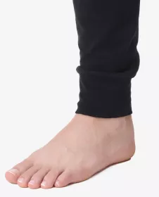 S dlouhými kalhotami